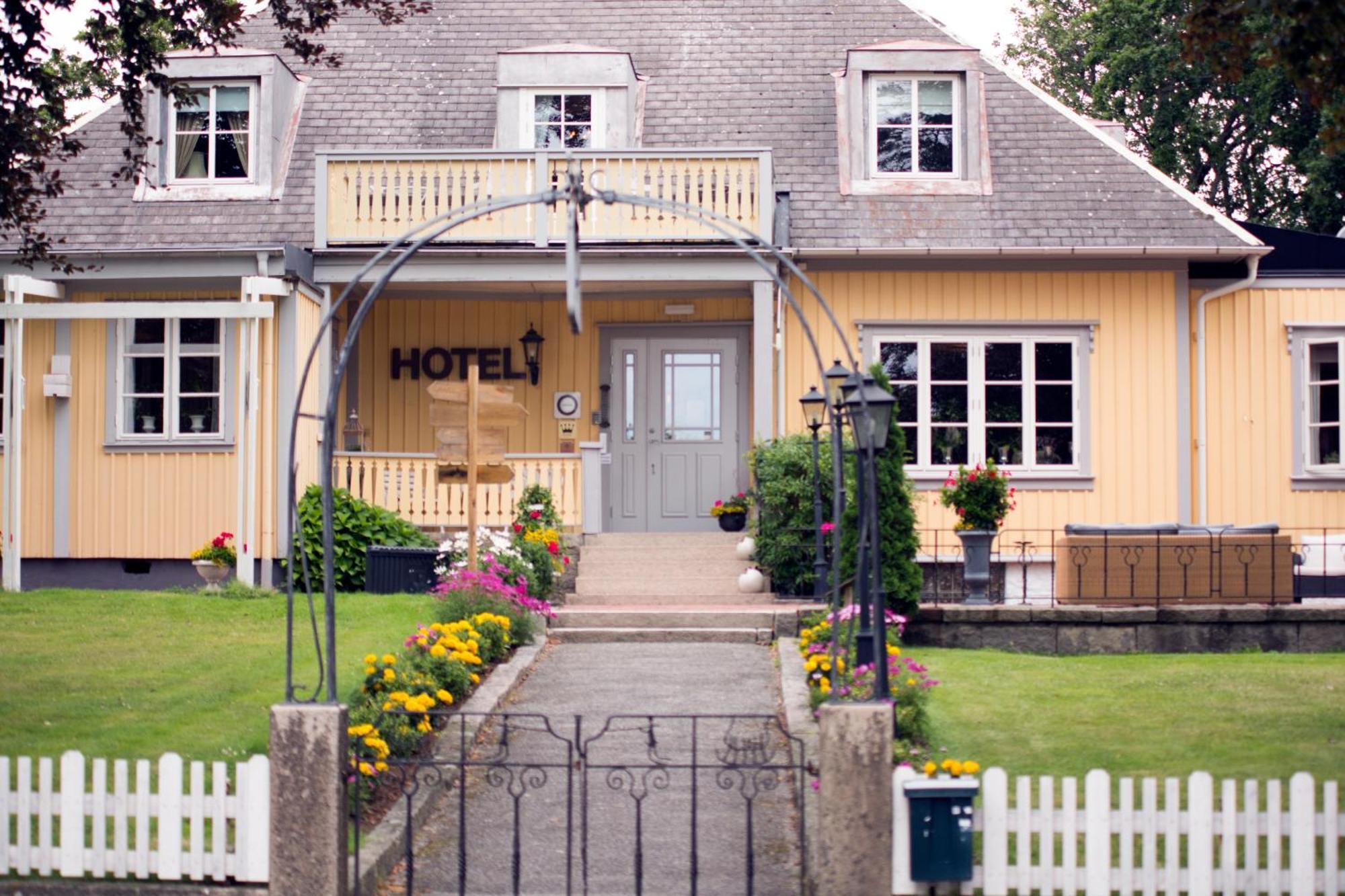 Hotel Tanum Gestgifveri Tanumshede Exterior foto